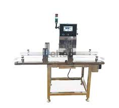 That means you can use your metal detector without the worry of aluminum or aluminum foil this is because cans, kitchenware, and other packaging tend to include aluminum. Metal Detector