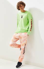 When tie dyeing bulky items such as sweatshirts and sweatpants, you'll want to be sure you have the right supplies to get the job done easily! Playboy By Pacsun Logo Tie Dyed Sweatpants Pacsun