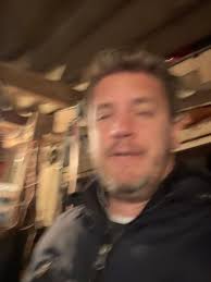 Da war ich fällig 🤪 könnt ihr euch an den Knoblauchschnaps erinnern, den  Bauer Christopher mit seinen Damen auf dem Scheunenfest getrunken hatte? 🥃  den hat er mir auch angeboten und er hat Recht: ...