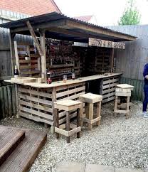 50 Outdoor Bar Ideas For Outdoor Project Outdoor Pallet Bar Pallet Bar Diy Diy Outdoor Bar