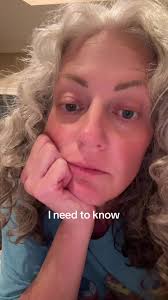 Amanda Hendrix Komoto