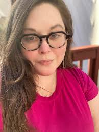 I'm looking for a photographer to help with a professional body shot of  myself with my mobility devices- to show I'm proud of who I am. I'm a curvy  gal and looking