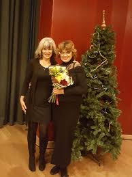 Cezara dafinescu, una dintre cele mai îndrăgite actriţe din epoca de aur, a ajuns din nou pe patul de spital. Jumatatea Mea Barbatul Spectacol Aniversar 45 De Ani De Teatru La Ploiesti Oferit De Marea Actrita Cezara Dafinescu Stiri Actuale