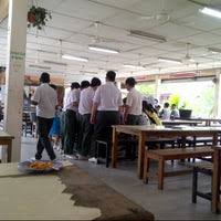Sekolah menengah kebangsaan tuanku abdul rahman veya smktar bir olarak bilinen ortaokul küçük kasabasında bulunan, gemas içinde negeri'nin sembilan , malezya. Smk Tunku Abdul Rahman Hochschulgebaude