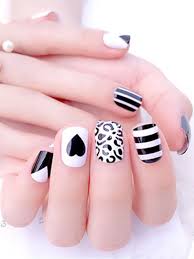 Black And White Nail Art For Short Nails Elegant Black And White Short Nails Design Ideas Exceptional Look 2020 Molitsy Blog Nail Art For Beginners Simple Nails Fake Nails