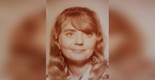 Faith Estes's Instagram, Twitter & Facebook