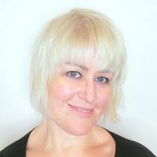 Karen Poggi's Instagram, Twitter & Facebook