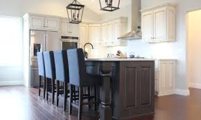 painted and glazed kitchen cabinets