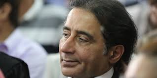 رفع رجل الأعمال أحمد عز حصته في رأسمال شركة حديد عز من32.29 إلي 65.7%. Ø£Ø­Ù…Ø¯ Ø¹Ø² ÙŠØ¹ÙˆØ¯ Ø¥Ù„Ù‰ Ù‚Ø¨Ø© Ø§Ù„Ø¨Ø±Ù„Ù…Ø§Ù† Ø¨Ø·Ù„Ø¨ Ø¥Ø­Ø§Ø·Ø© ØµÙˆØª Ø§Ù„Ø£Ù…Ø©