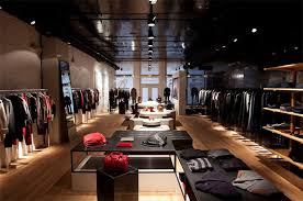 Amenagement magasin pret a porter. Tout Savoir Sur Les Elements Pour Decorer Et Agencer Une Boutique De Pret A Porter