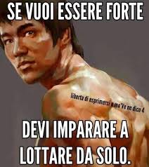 Bruce Lee and his little family 🥰