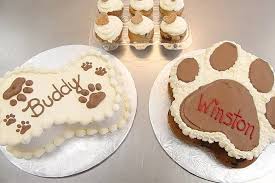 My friends asked me how i planned to spoil my dogs for national spoil your dog day, and of course the answer included baking. Toronto Can T Stop Buying Cakes And Cupcakes For Their Dogs