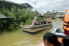 All sarawakians and sarawakian pr, work and student pass holders who have been to mainland china, south korea, italy and iran in. Number Of Flood Victims Rises To 1 056 In Sarawak According To State Disaster Management Committee Malaysia Malay Mail