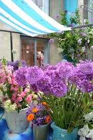 Juliet Glaves At Designers Guild Kings Road London Design Inspiration Diy Flower Stands Designers Guild