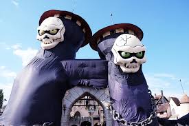 Sortir En Famille On A Eu Peur Sur Le Parc Asterix Untibebe Family Blog Famille Voyages Mode Enfant Lifestyle