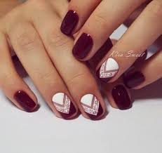 Voila, en regardant sur internet j'ai découvert des photos de nail art mélangées sur les deux mains Nail Art Ete 20 Idees Tendances A Adopter