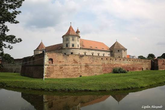 Крепость Фэгэраш