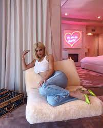 Check spelling or type a new query. 21 Pictures And Videos That Let You Step Inside Kylie Jenner S Home In Hidden Hills Los Angeles Vogue India