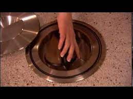 Blanco solon™ compost system traps odors inside and integrates seamlessly with the counter. Blanco Solon Youtube