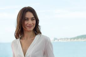 Olga kurylenko said shooting 'the death of stalin' took her back to childhood. Gadis Bond Olga Kurylenko Positif Corona Antara News