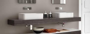 L'arredamento del bagno è essenziale per ottimizzare lo spazio di conservazione nella stanza. Arredo Bagno Mobili Box Doccia Idee Per Arredare Il Bagno Greco Grana