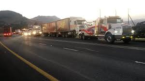 Truck drivers barricaded the n3 toll route early on friday causing major disruptions to traffic at van reenen's pass. Van Reenen Blockade Cannot Be Allowed To Happen Again Fleetwatch