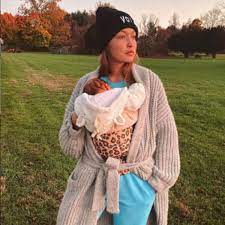 Gigi hadid gave fans their first glimpse of her baby bump during an instagram live on wednesday. Baby Zigi Why Everyone Is Talking About Gigi Hadid And Zayn Malik S Baby S Name