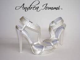 Capri è un'elgante e comoda ascarpa da sposa in satin. Sandali Da Sposa Con Platform Raso Seta Bianco Swarovski White Opal Tacco 13 Cm Www Andreaiommi It Sandali Da Sposa Scarpe Da Cerimonia Scarpe Da Ballo