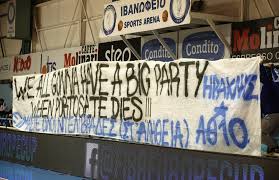 Η media · γράφει h media. Arhs Portosalte Pano Me Katares Apo Opadoys 8a Kanoyme Megalo Parti Molis Pe8aneis