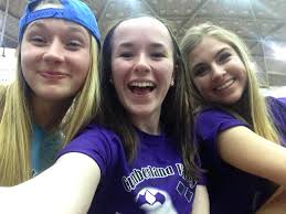 Emily Kalinay (@ekalinay)