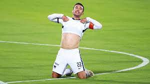Juan pablo vigón is a mexican professional football player who best plays at the center defensive midfielder position for the u.n.a.m. 4dx6ajugfcgbmm