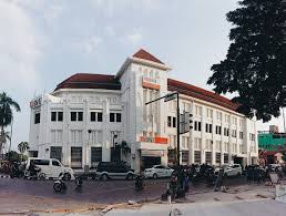 6 (six) bni main behavioural values. Kritik Arsitektur Terhadap Bangunan Gedung Bank Bni 46 Titik Nol Yogyakarta