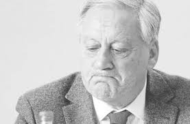 Alfredo Lewin, crítico musical, “Me parece una pena el recorte del  presupuesto de cultura"