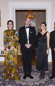 While the duchess of cambridge won't join the tour until monday, william arrived over the weekend to attend his first engagement as lord high commissioner to the general assembly of kate middleton has seemingly been inspired by princess diana's maternity fashion, her daily accessories, and more. While Everyone Else Wore Black Kate Middleton Stood Out In A Beautiful Gold Gown Royal Clothing Princess Kate Middleton Queen Dress