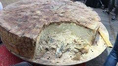 Pensate sia giusto averne vietato il commercio? E Sardo Il Formaggio Piu Pericoloso