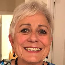 Valwood School is pleased to announce that Justin Henderson will be the new  head coach of the Valiant Football Team. Athletic Director, Brett Martin  stated, “We find ourselves in the best possible