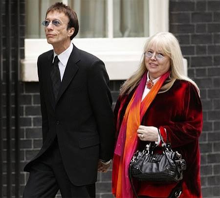Robin Gibb để lại 4 triệu bảng cho con riêng | Báo Dân trí