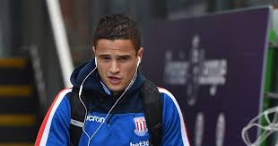 Tekintsd meg a játékosok (pl. Ibrahim Afellay Bojan And Giannelli Imbula Among Stoke City Players Returning For Day One Of Pre Season Stoke On Trent Live