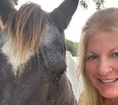 Sheila Wickstrom's Instagram, Twitter & Facebook