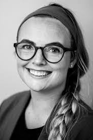 Andrea Burnside's Instagram, Twitter & Facebook