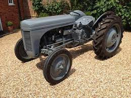 Of the 1,356 produced 400 of the tractors were sold in scandinavia. 1948 Ferguson Te20 Tractor Classic Driver Market