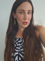 Bailey Brooks's Instagram, Twitter & Facebook