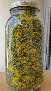 Millepertuis Hypericum Perforatum Altheaprovence Millepertuis Remedes Naturels Herboristerie