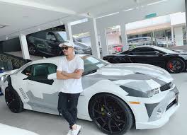 Ruangan untuk pameran suatu karya seni haruslah memenuhi beberapa persyaratan agar pengunjung atau penikmat seni dapat memberikan penilaian atau apresiasi terhadap suatu karya seni. Kalau Tak Suka Jangan Follow Respon Shuib Apabila Didakwa Riak Tunjuk Kereta Mewah