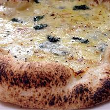クアトロフォルマッジ 食べ物のアイデア ナポリピッツァ マリナーラ