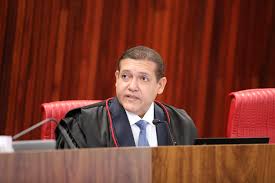 Nunes Marques assume presidência do Tribunal Superior Eleitoral