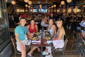 With a las vegas based guide, take a walking food tour of downtown las vegas. Walking Food Tour Of The Las Vegas Strip 2021