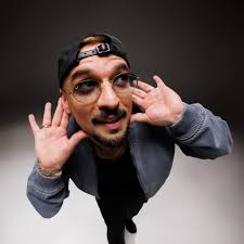 another year in this beautiful world. Grateful to have the chance to get  the life I was dreaming about. Happy birthday to me.