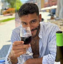 Luis Galindez (@drluisgalindez) • Instagram photos and videos