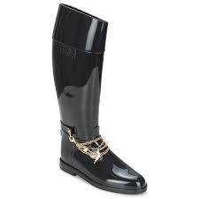 Bottes De Pluie Panosundaki Pin